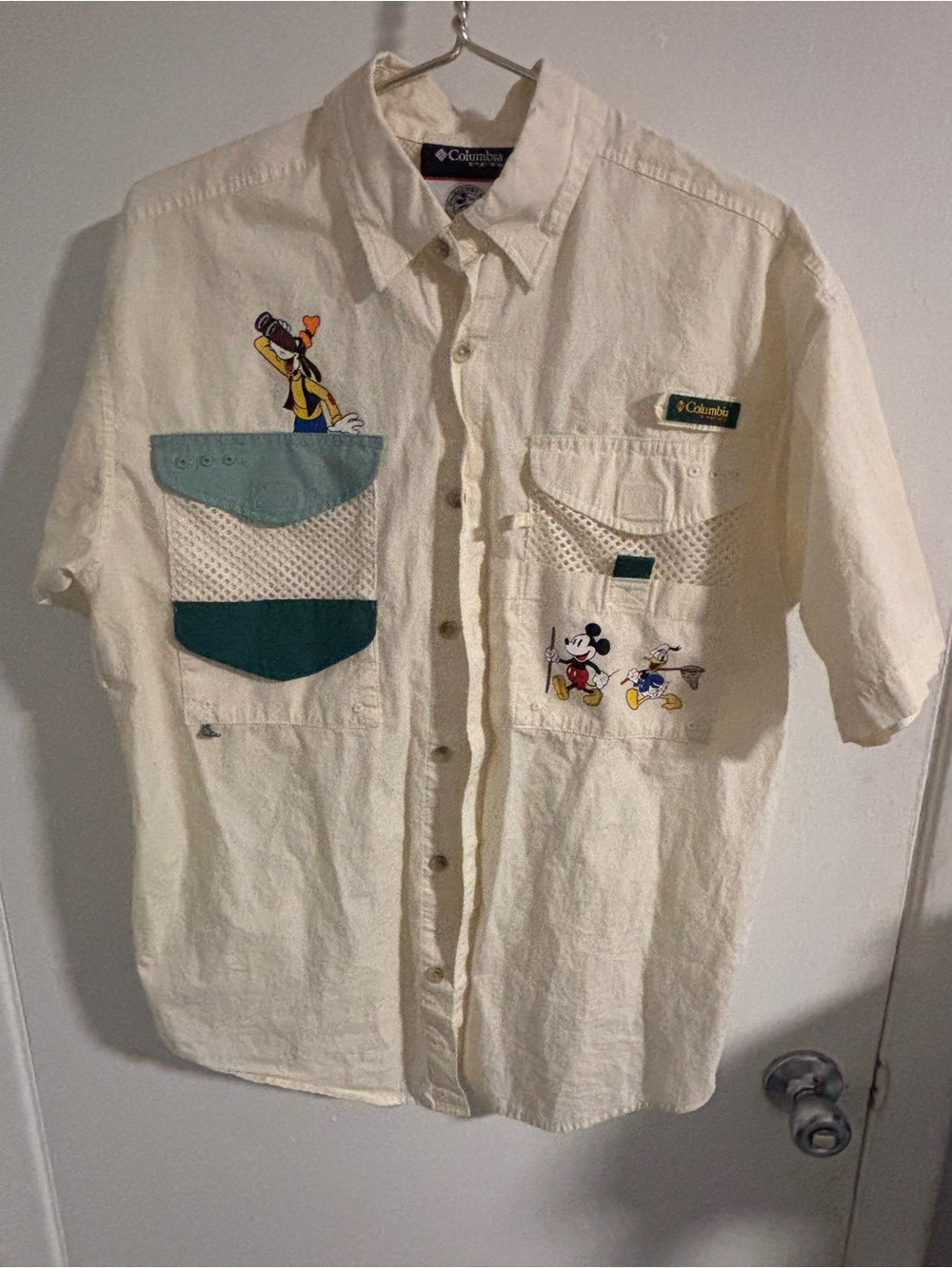 Columbia PFG Disney Mickey & Co Fishing Shirt Goofy Donald XS Button Up
(1209)